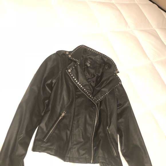 Miss Lili Small Stylish Biker Jacket - Picture 7 of 7